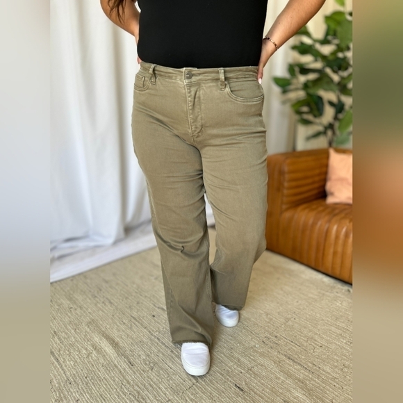 High Rise Wide Leg Jeans - Picture 16 of 16